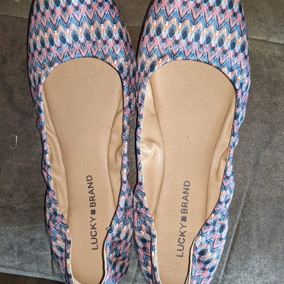 Lucky Brand Shoes - Lucky brand size 9 women's - look like new